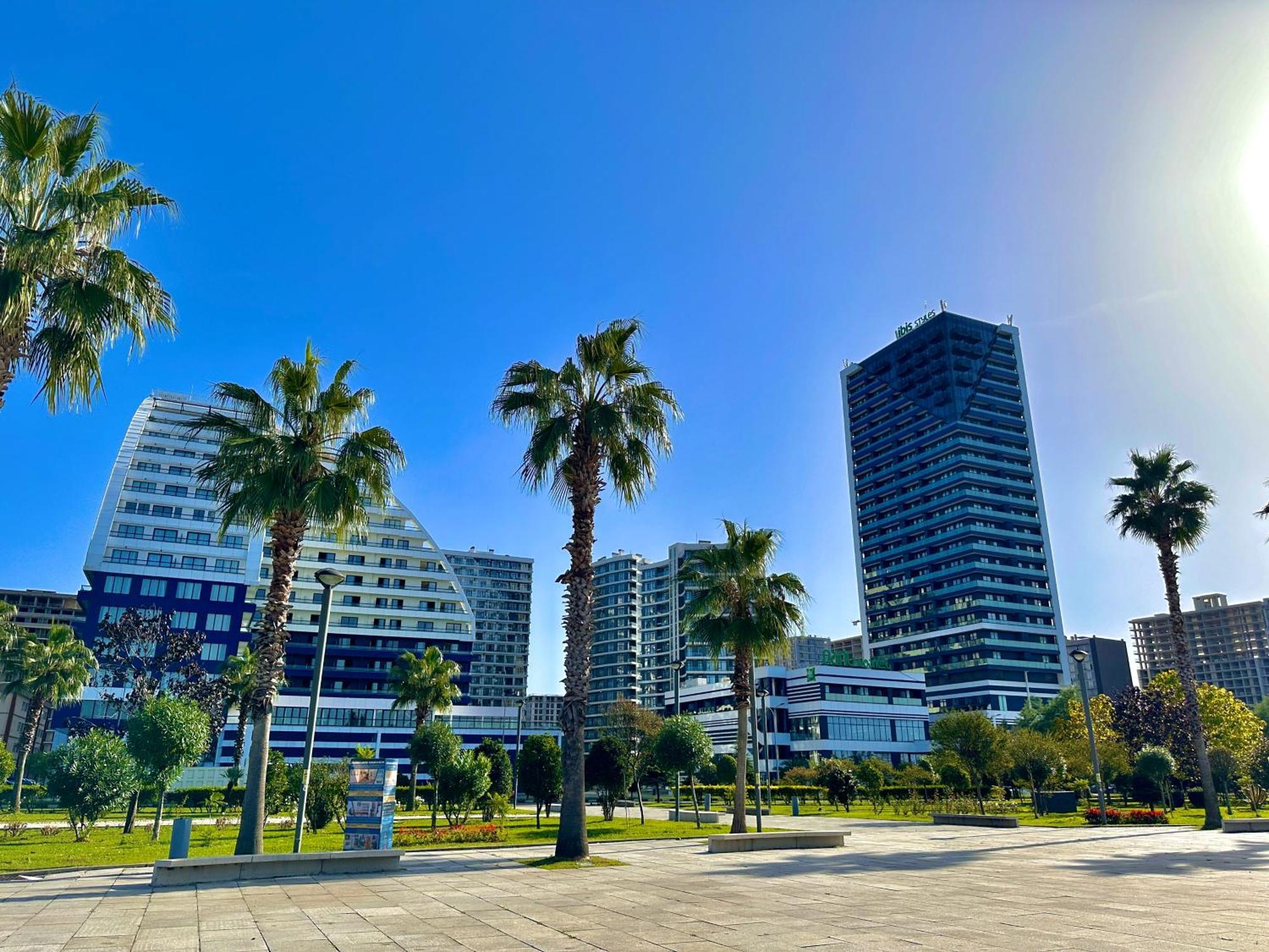 Batumi Boulevard Resort Exterior foto